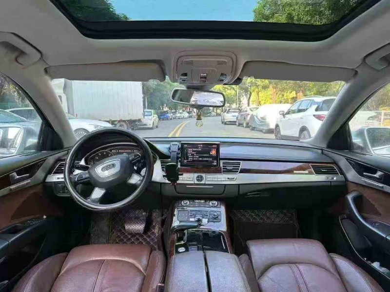 汕头12年奥迪A8L5