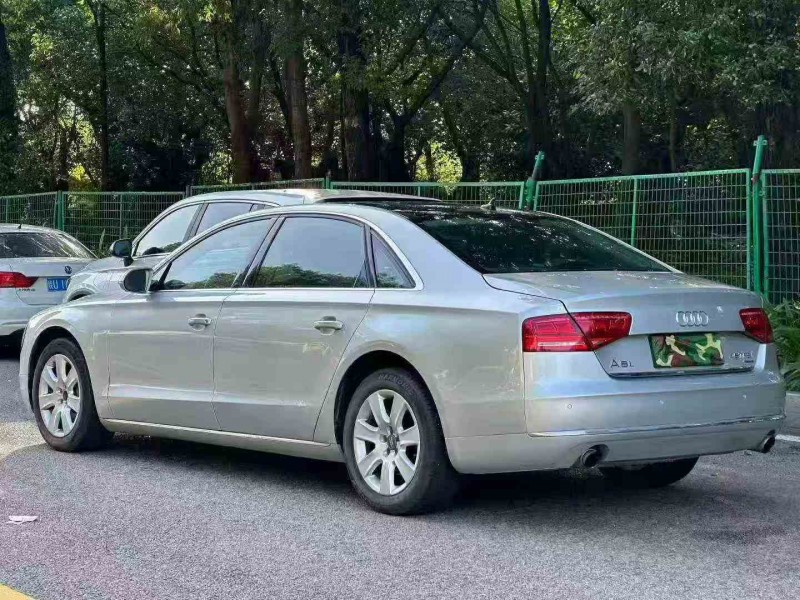 汕头12年奥迪A8L7