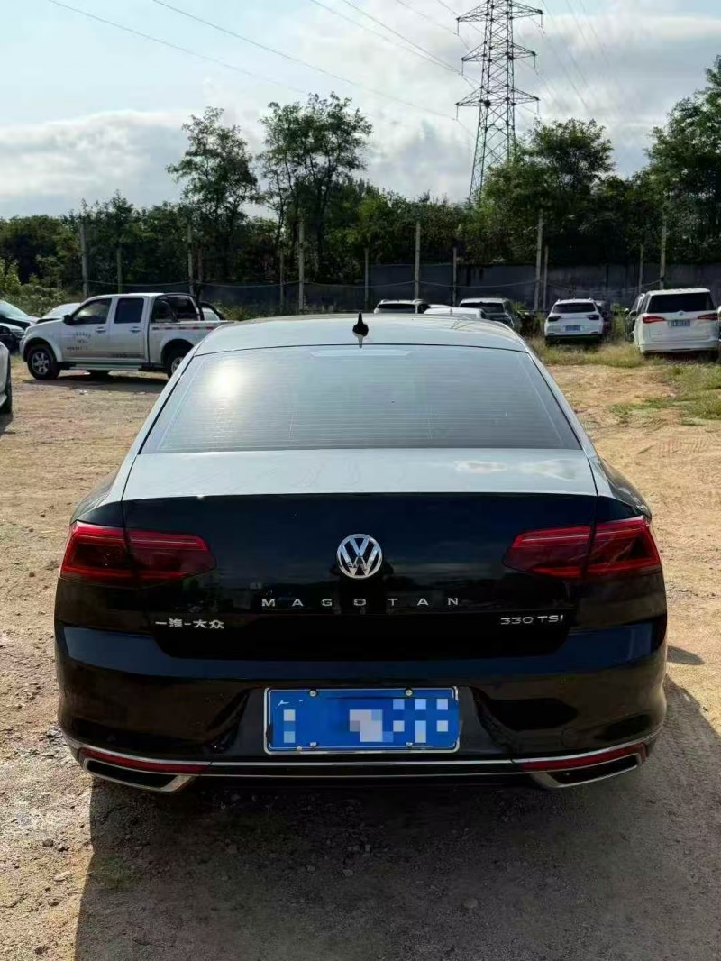 青岛20年大众迈腾9