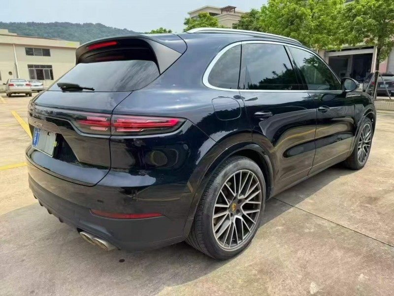 广州20年保时捷卡宴4