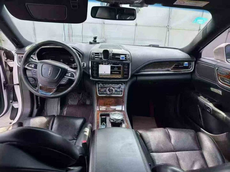 烟台18年林肯大陆4