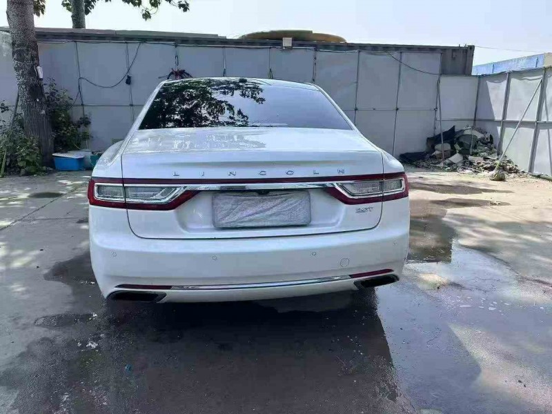 烟台18年林肯大陆9