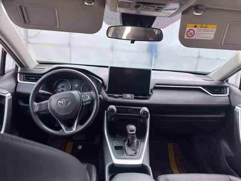 枣庄21年丰田威兰达5