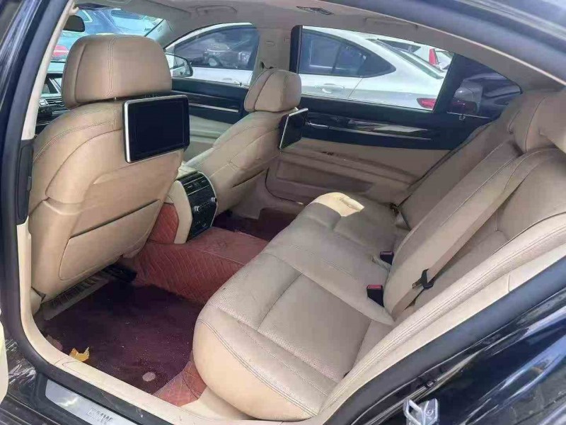 济宁14年宝马7系5