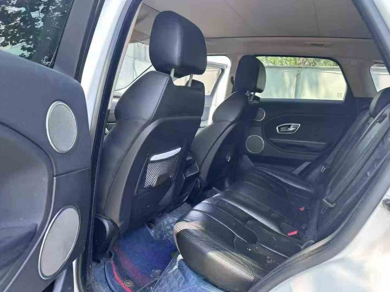 烟台15年路虎极光7