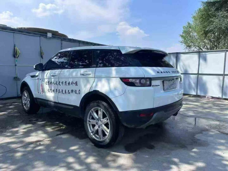 烟台15年路虎极光9
