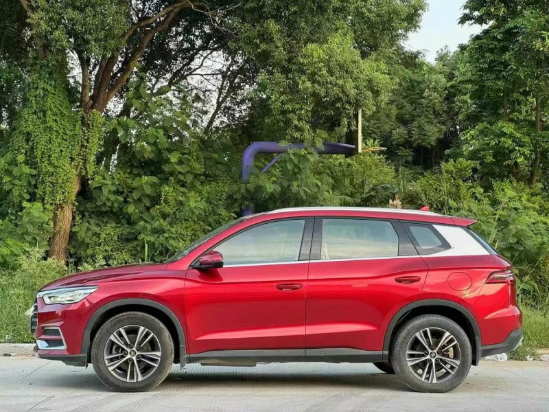 汕头19年比亚迪宋3