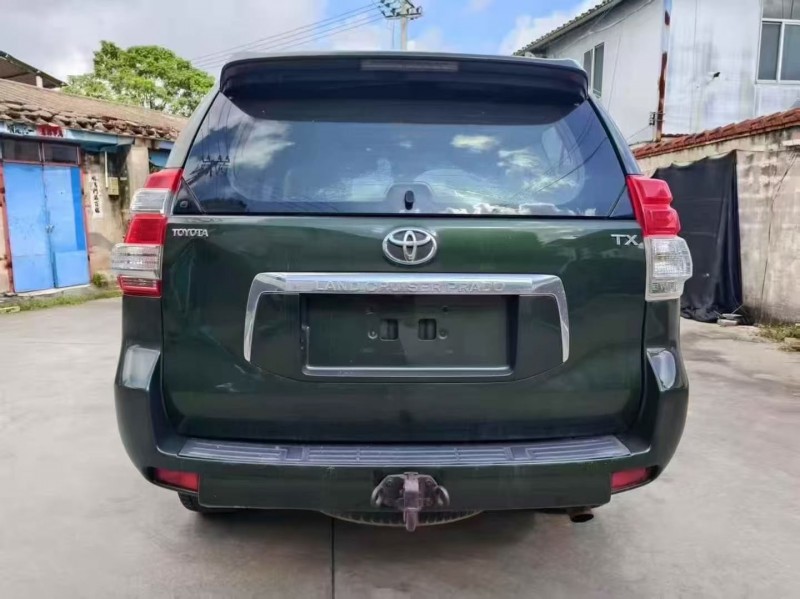 金华11年丰田普拉多6