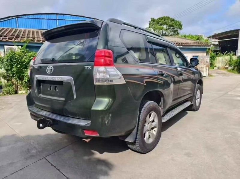 金华11年丰田普拉多9