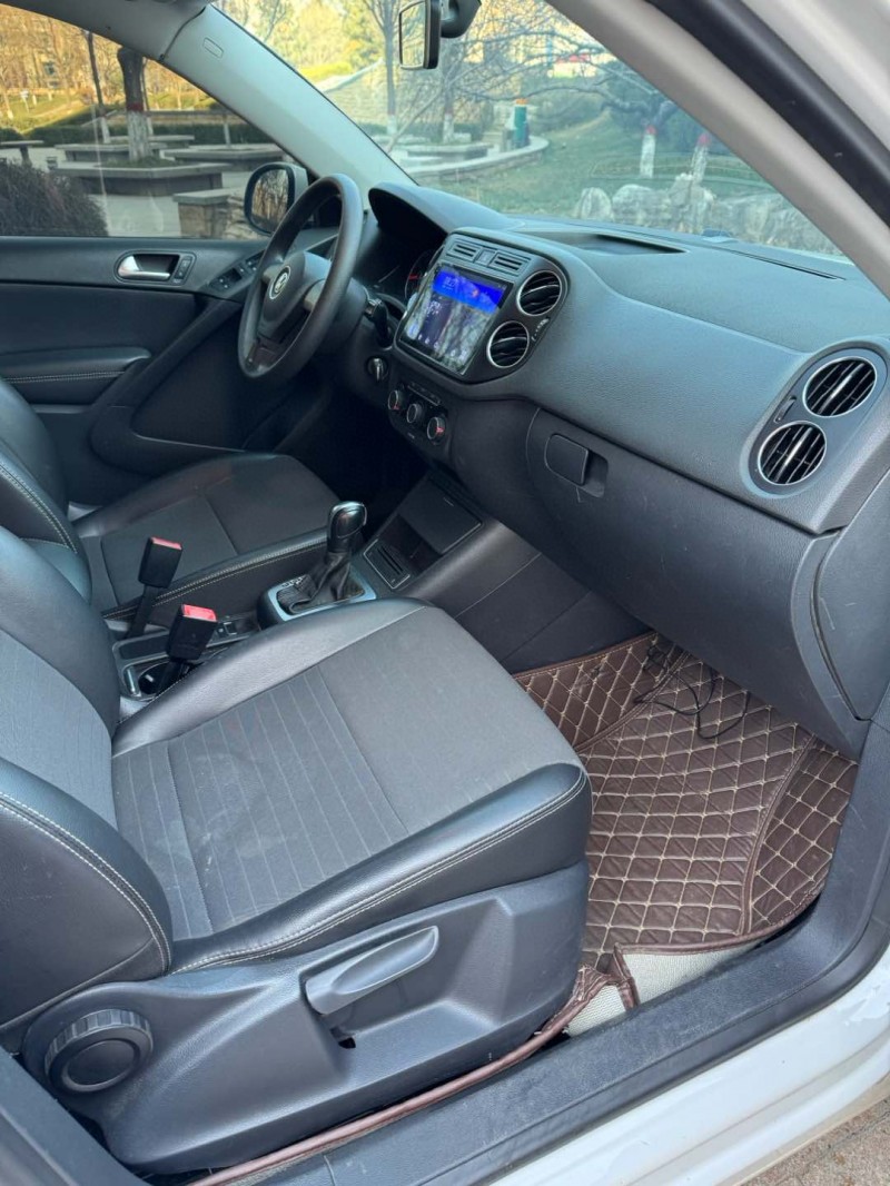 邢台17年大众途观6