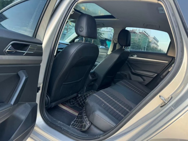 汕头21年大众朗逸6