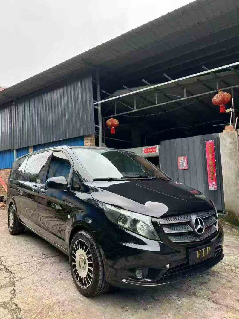 绵阳19年奔驰威霆2