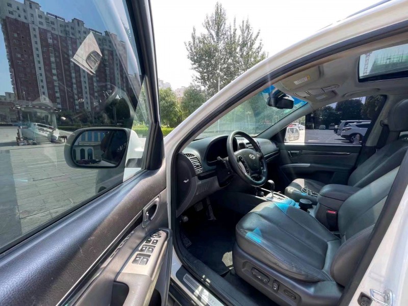 沧州12年现代全新胜达7