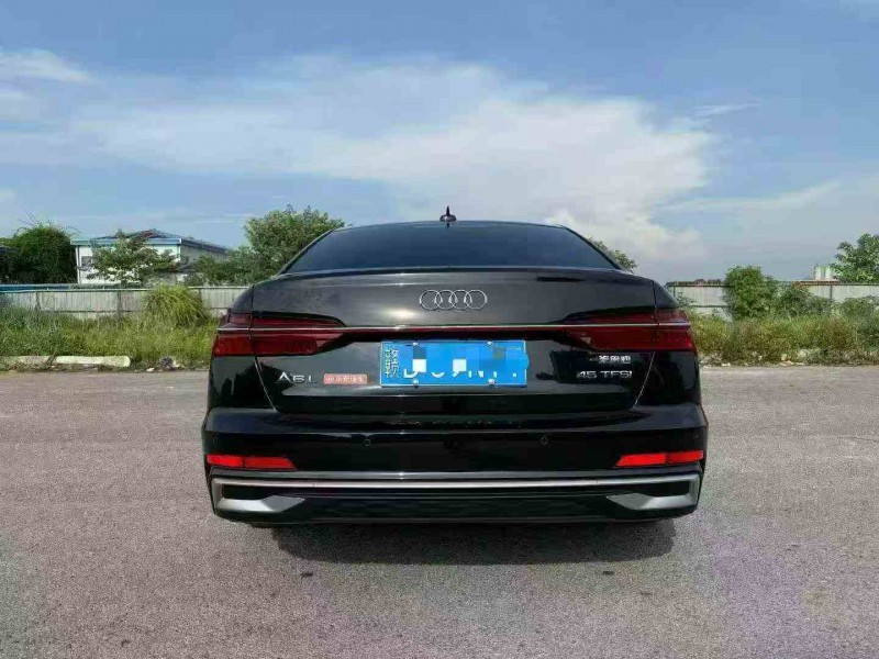 桂林25年奥迪A6L9