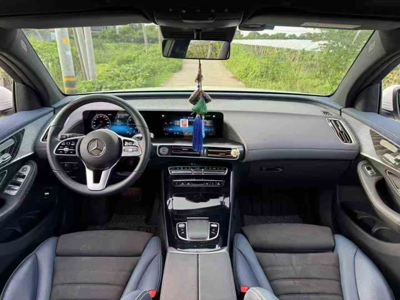 杭州21年奔驰EQC4