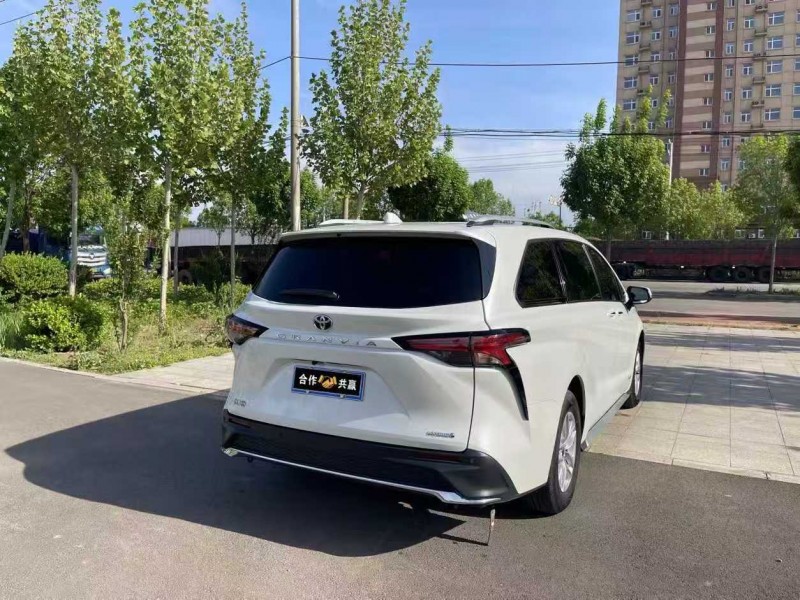 沧州23年丰田格瑞维亚5