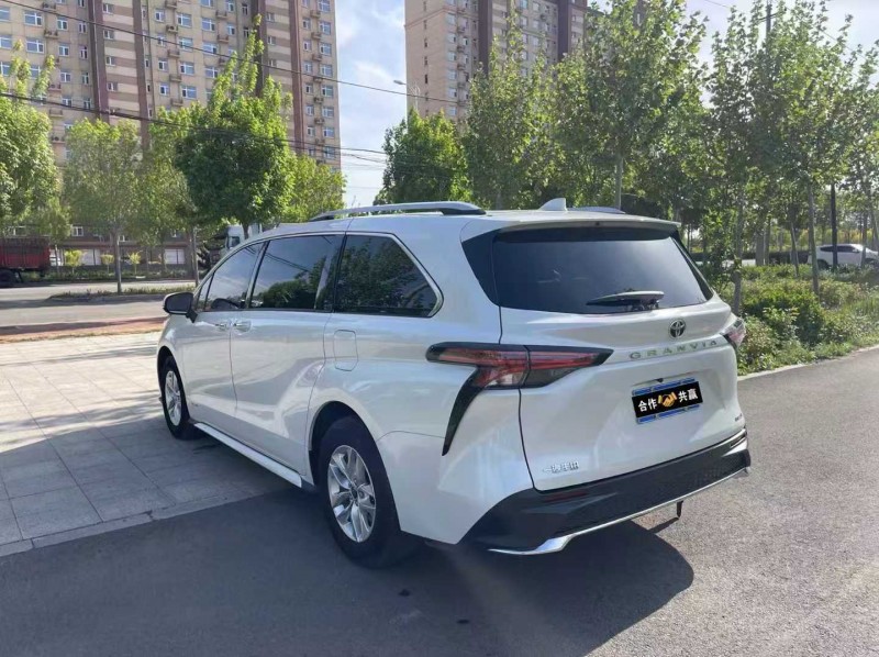 沧州23年丰田格瑞维亚6