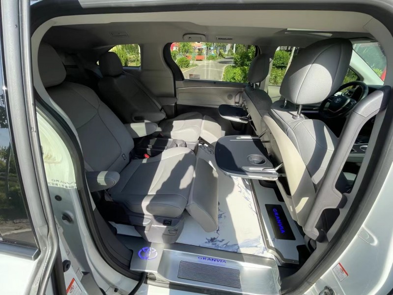 沧州23年丰田格瑞维亚8