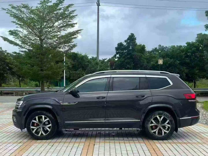 佛山19年大众途昂3