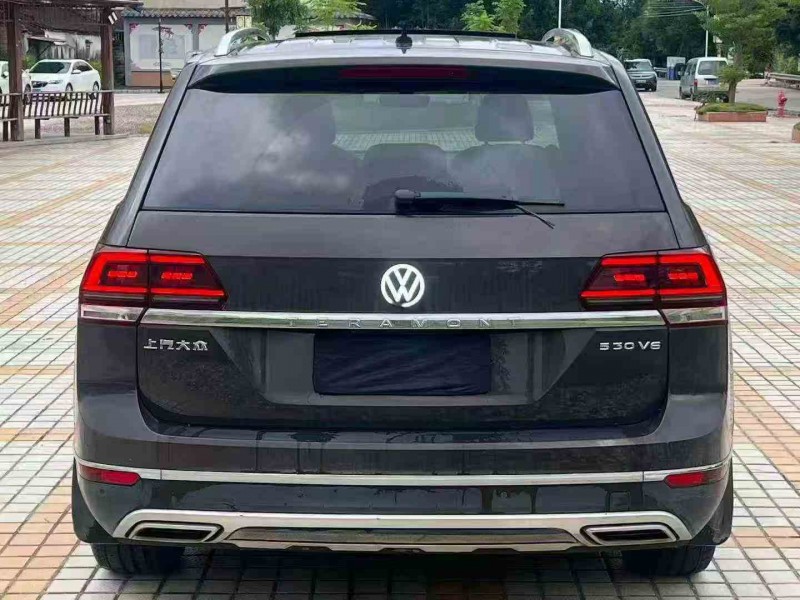 佛山19年大众途昂5