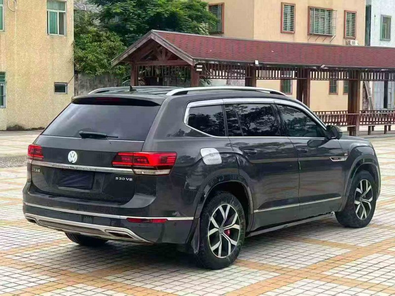 佛山19年大众途昂9