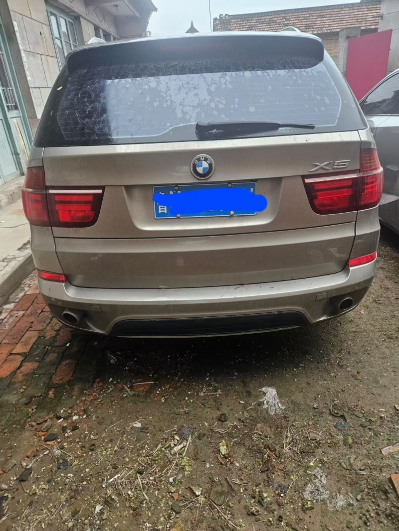 天津11年宝马X54