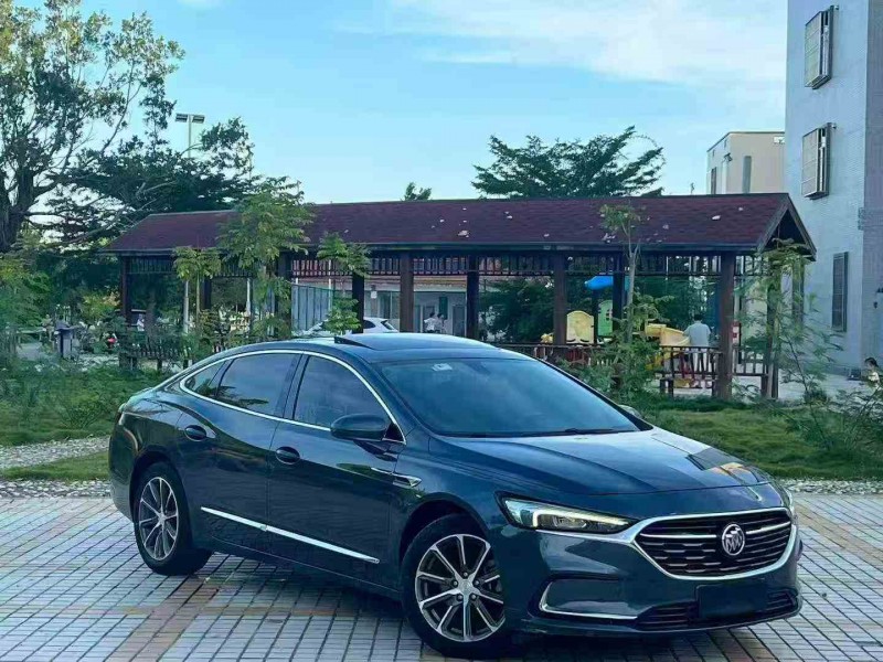 珠海20年别克君越2