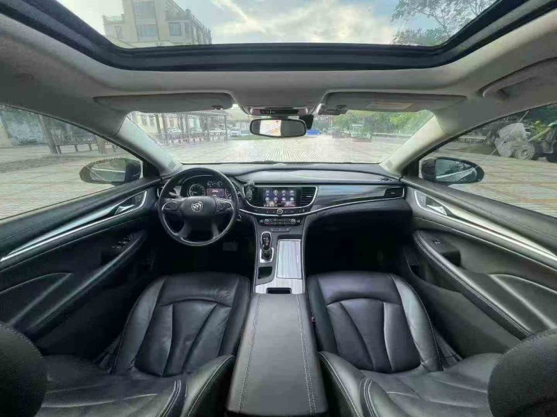 珠海20年别克君越5