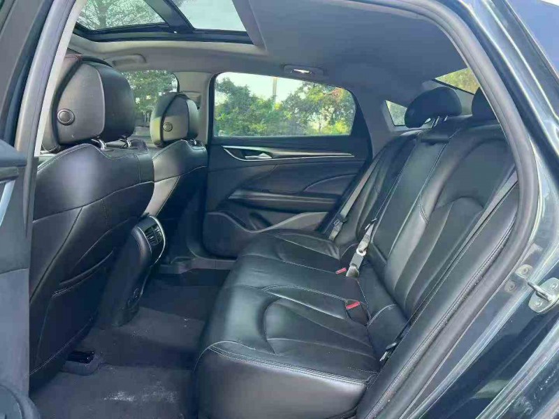 珠海20年别克君越6