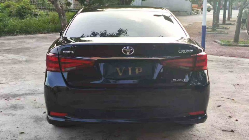 珠海16年丰田皇冠9