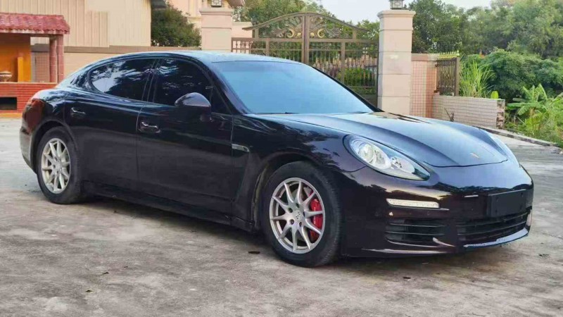 茂名15年保时捷帕拉梅拉2