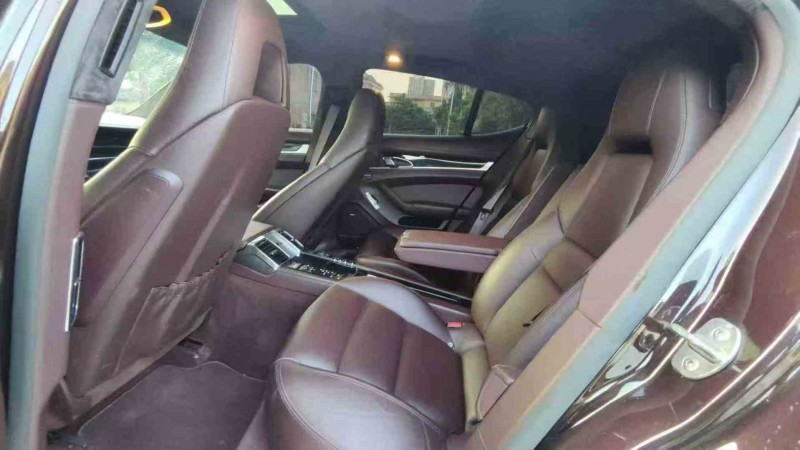 茂名15年保时捷帕拉梅拉5