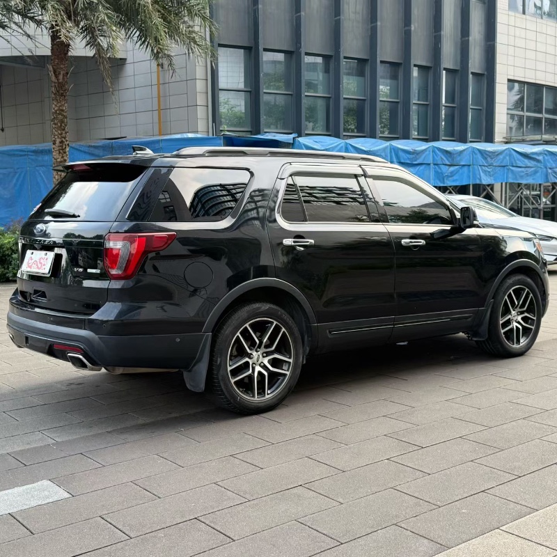 佛山17年福特探险者8