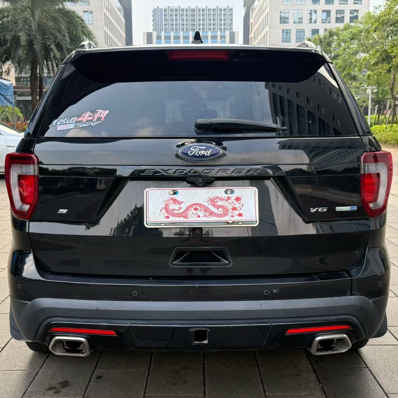 佛山17年福特探险者9