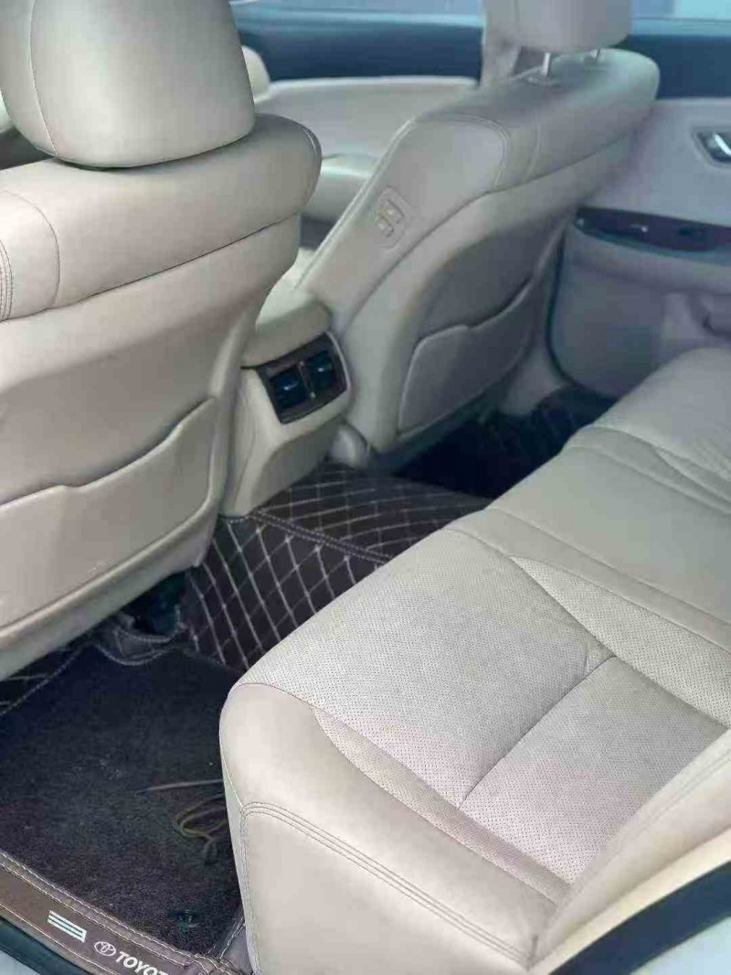 贵港13年丰田皇冠7