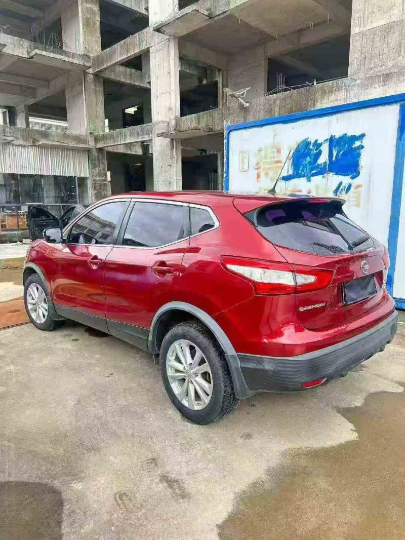 钦州17年日产逍客6