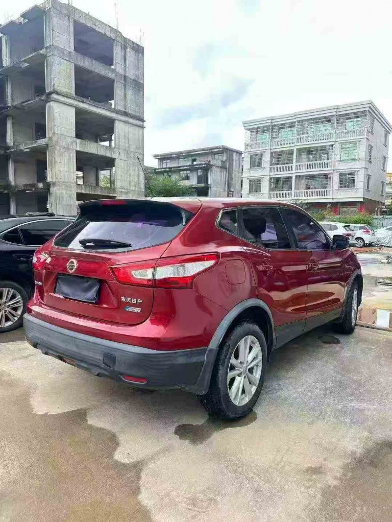 钦州17年日产逍客9