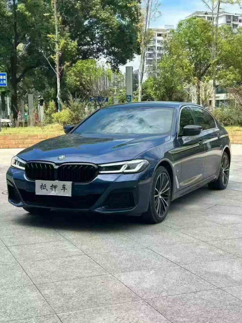 吉安21年宝马5系3