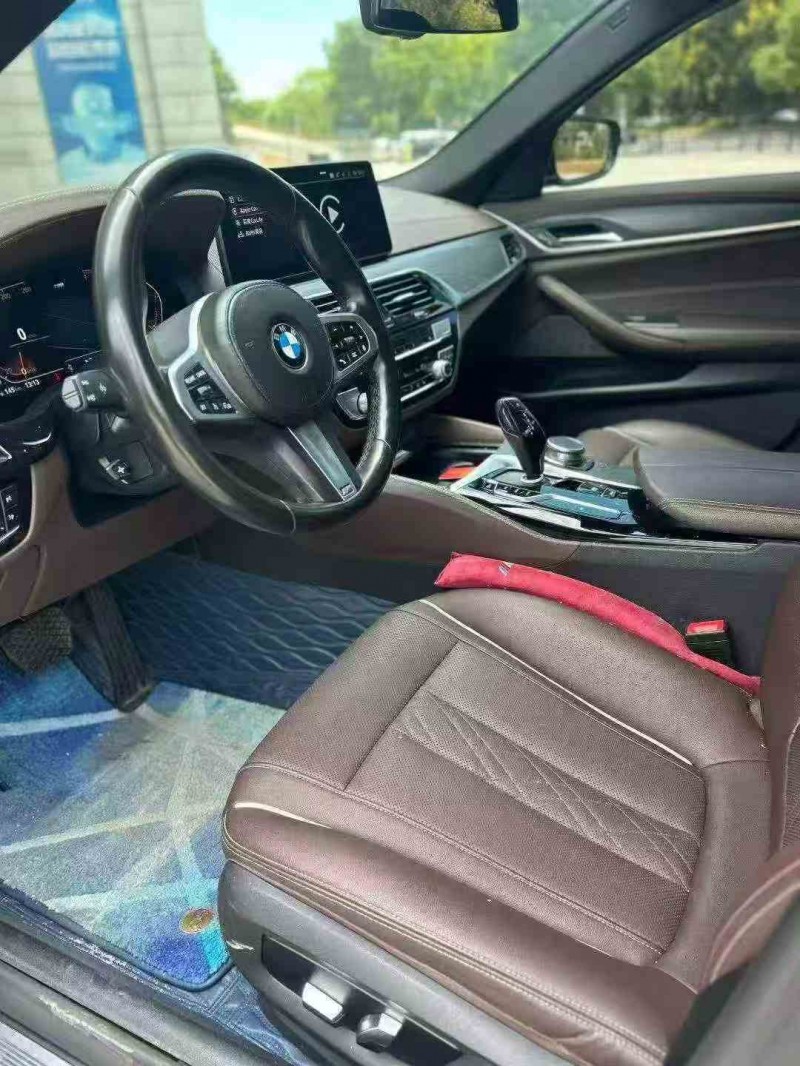 吉安21年宝马5系6