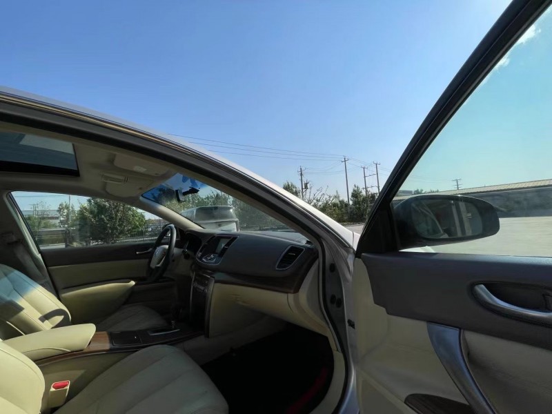 沧州11年日产天籁8