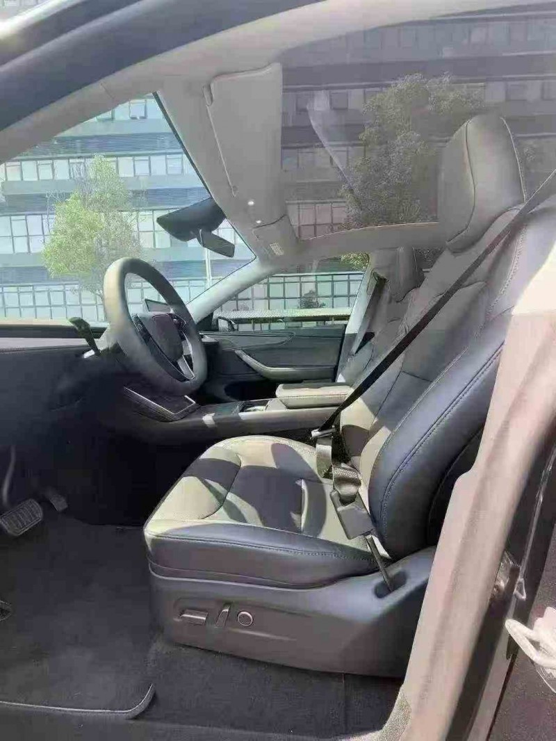 东莞25年特斯拉MODEL Y4