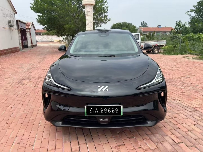 济南24年智己LS61