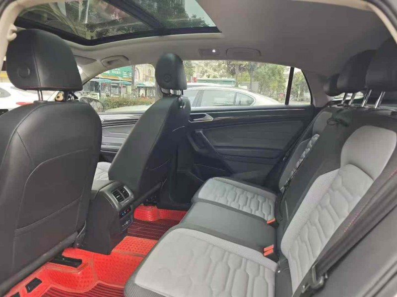 襄阳22年大众途观4