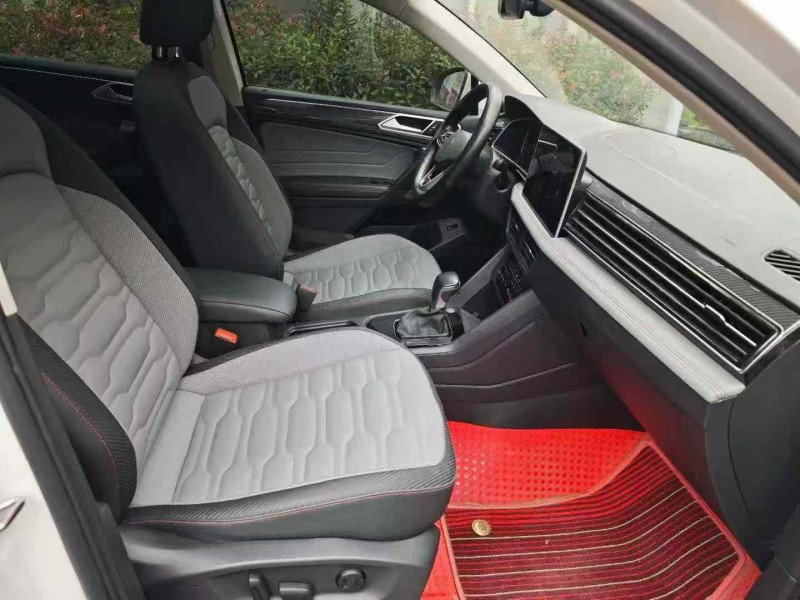 襄阳22年大众途观5