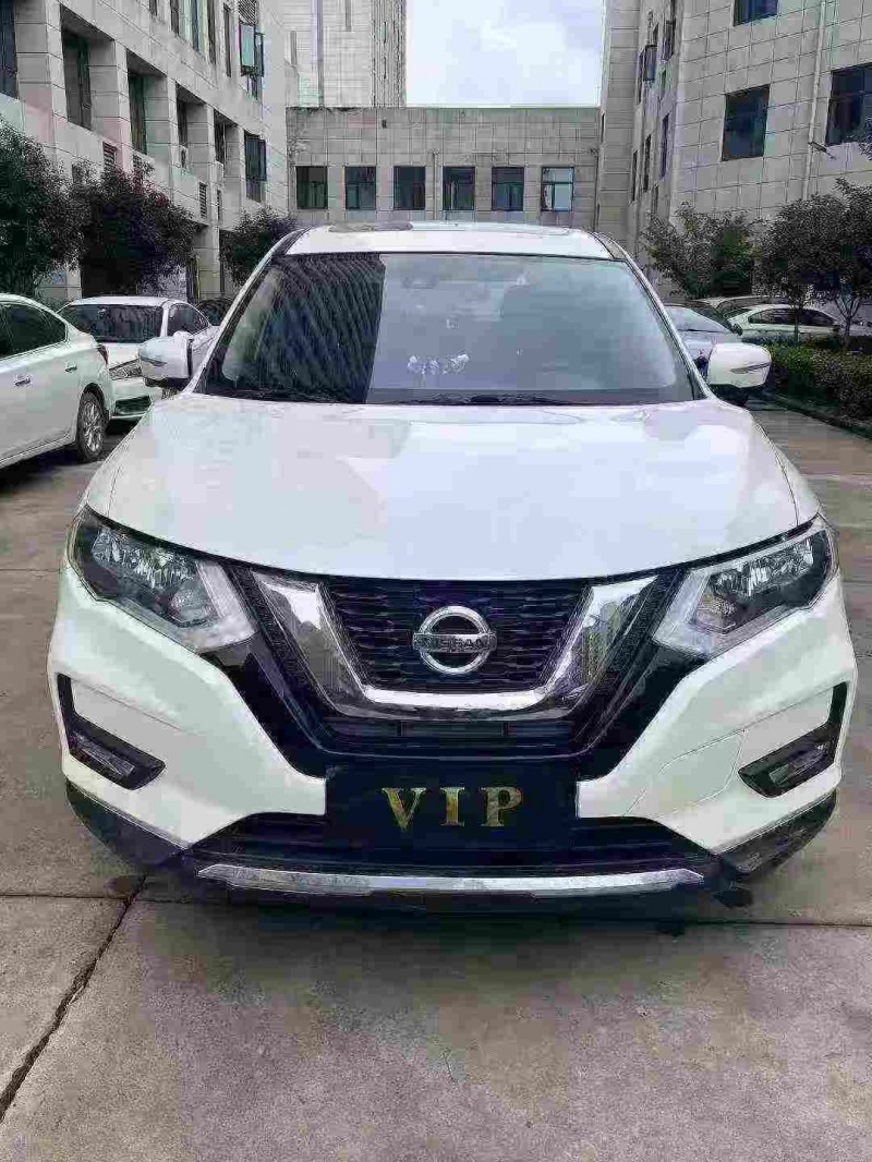 襄阳19年日产奇骏2