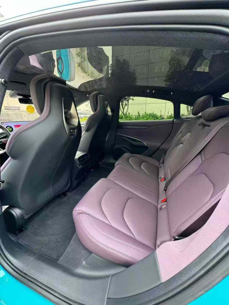 襄阳25年小米SU76