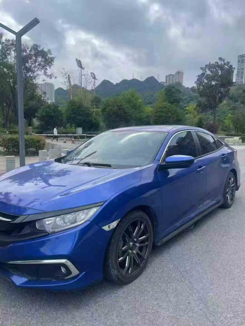 六盘水19年本田思域2