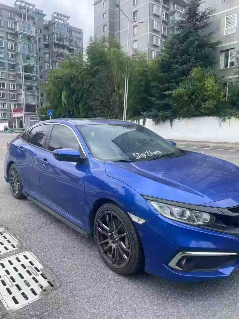 六盘水19年本田思域3