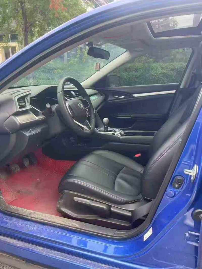 六盘水19年本田思域6