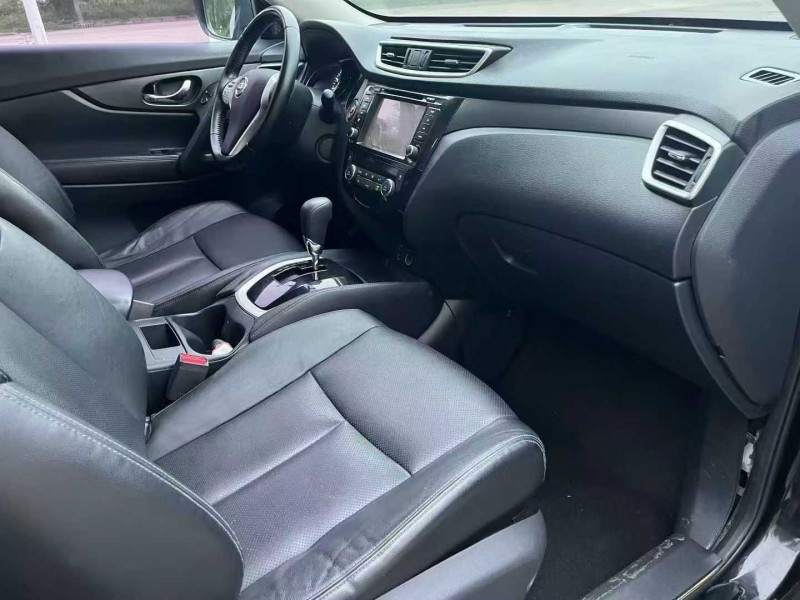 襄阳17年日产奇骏4